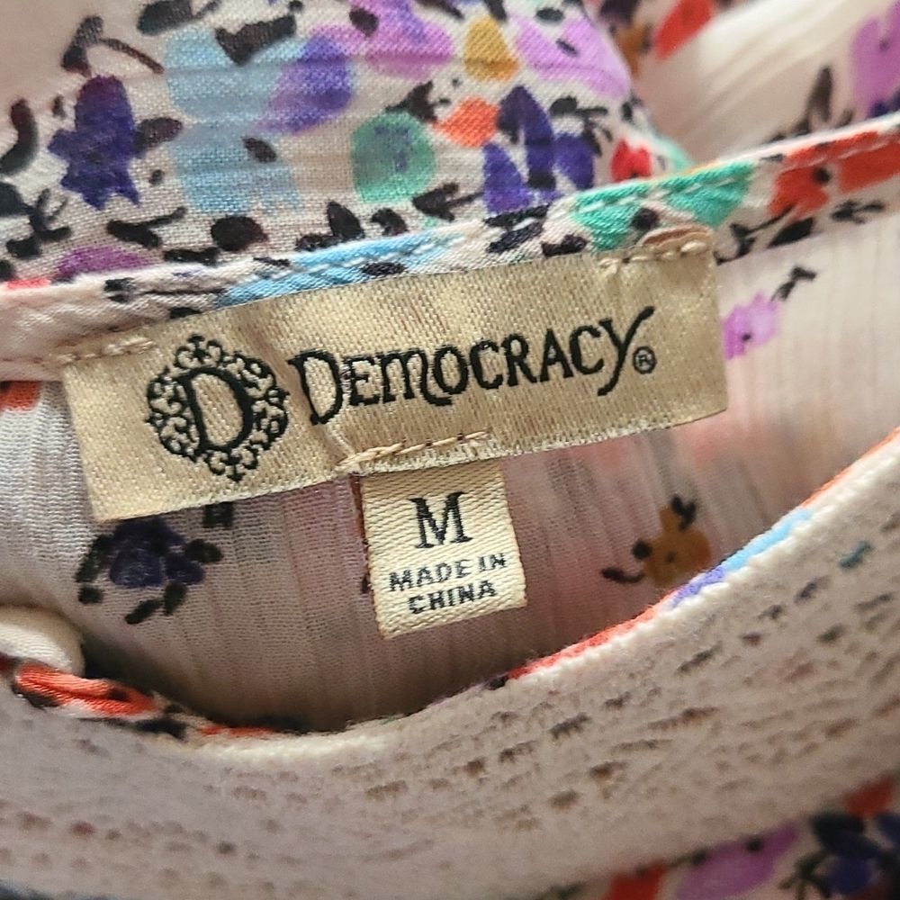 Democracy blouse - Picture 8 of 8